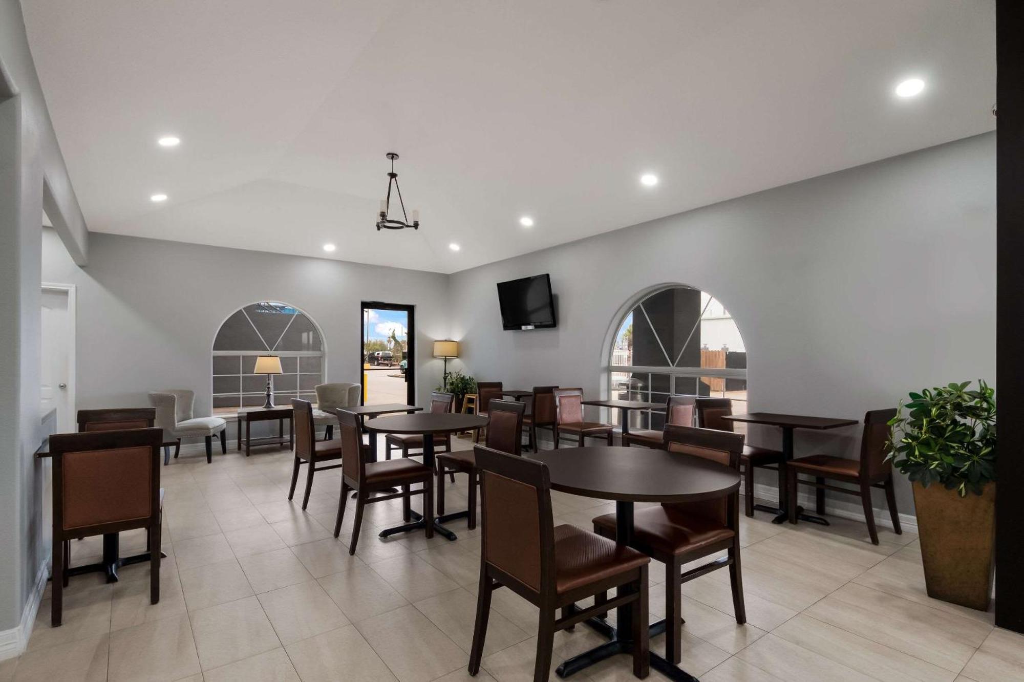 קורפוס כריסטי Rodeway Inn & Suites מראה חיצוני תמונה