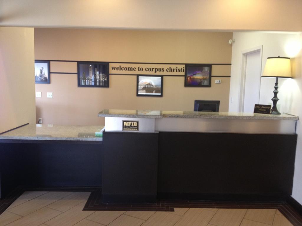 קורפוס כריסטי Rodeway Inn & Suites מראה חיצוני תמונה
